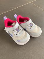 Nike Revolution Mädchen Sneaker Gr. 22 Baden-Württemberg - Stockach Vorschau