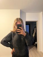 Schwarzer Pullover Pull and Bear Pulli grau Strick Bremen-Mitte - Bremen Altstadt Vorschau