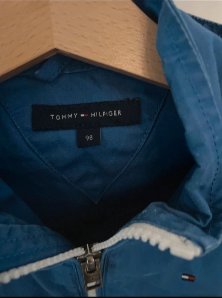 Tommy Hilfiger Jacke in Mönchengladbach