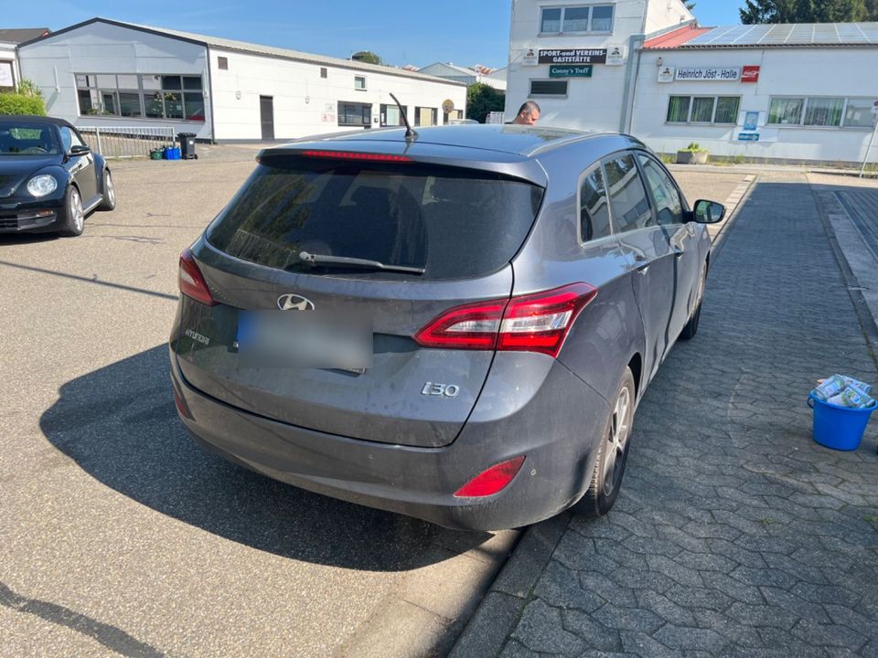 Hyundai i30 1.4 Select Select in Weinheim