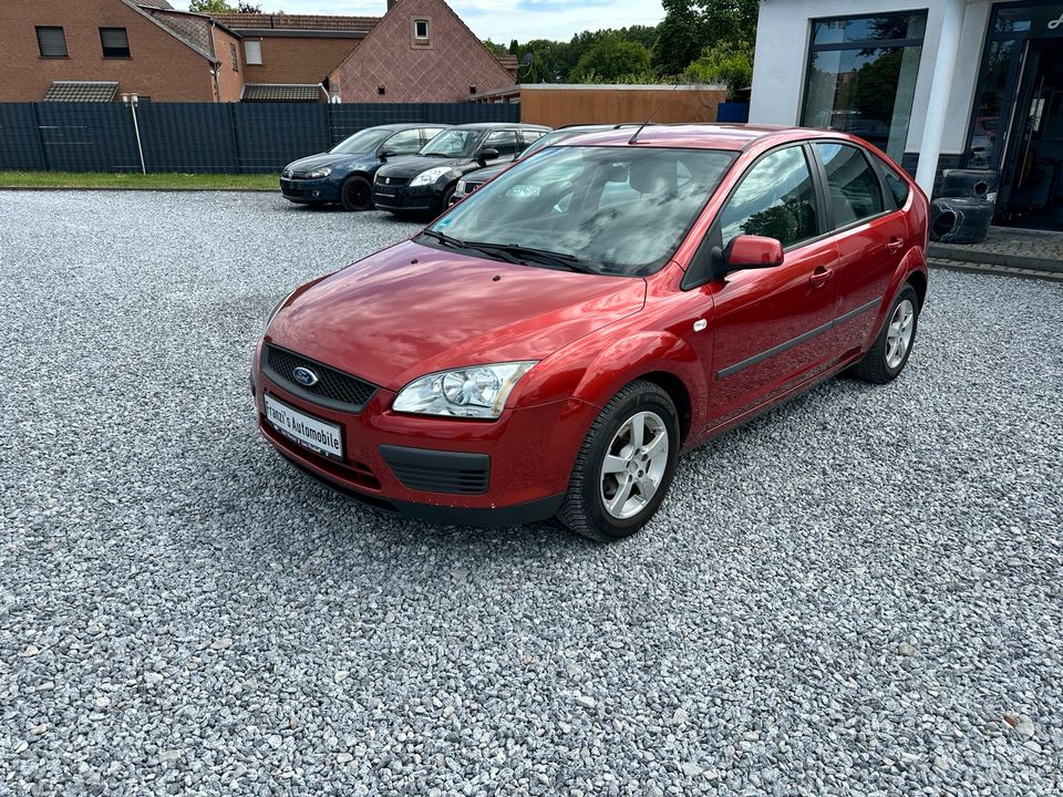 FORD FOCUS*FUN X*1,6*TÜV-NEU*KLIMA*GEPFLEGT*5 TÜRER*TOP* in Versmold