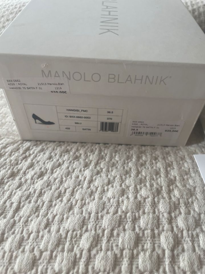 Manolo Blahnik Hangisi Pumps Satin Royalblau in Düsseldorf