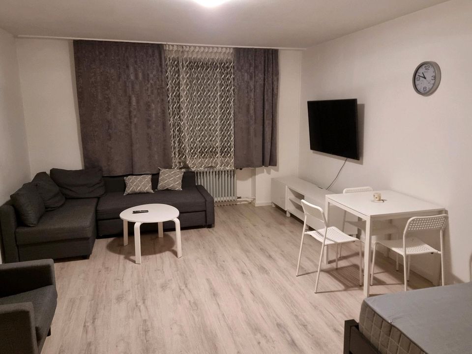 Gepflegte 1 Zimmer-Wohnung mit EBK in Augsburg zu Vermieten in Augsburg