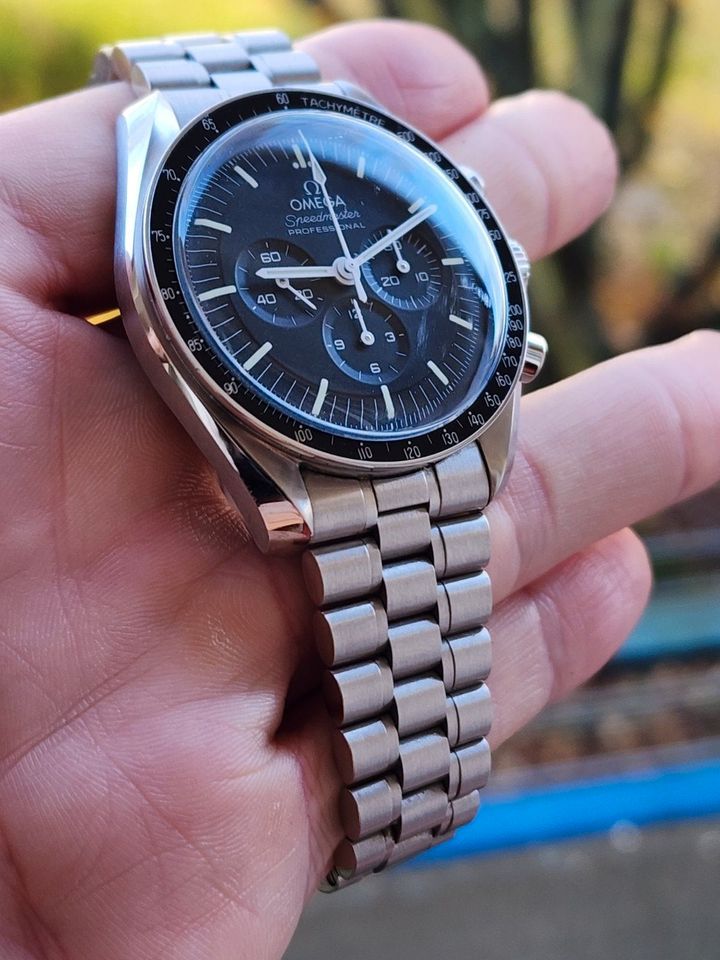 Omega Speedmaster Moonwatch Professional in Hannover