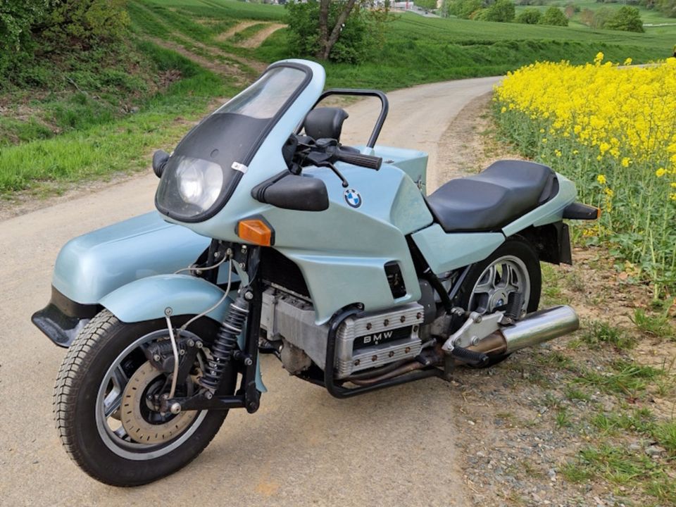 Motorrad BMW K 100 mit Beiwagen (Gespann Wasp) in Idstein