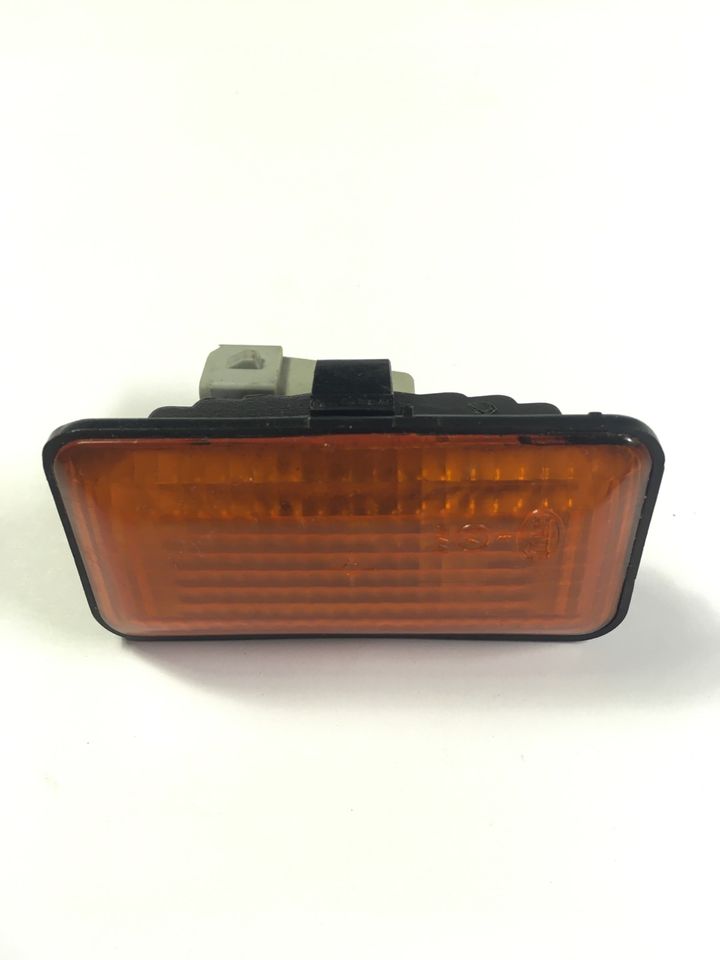 VW Golf 3 Passat original Hella Blinker eckig in Planegg