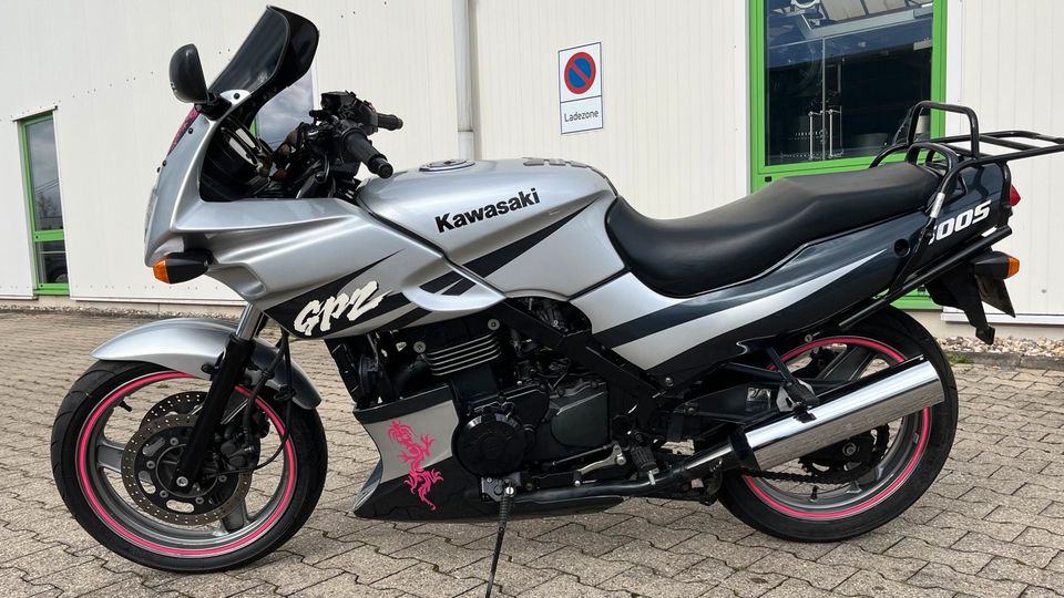 Kawasaki GPZ500S in Kreuzau