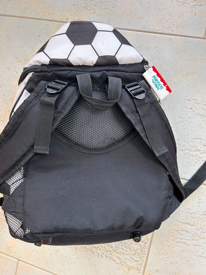 Kinder-Rucksack mit Kühlfunktion, 2 Flaschenfächer, 1 extra Fach in Berlin