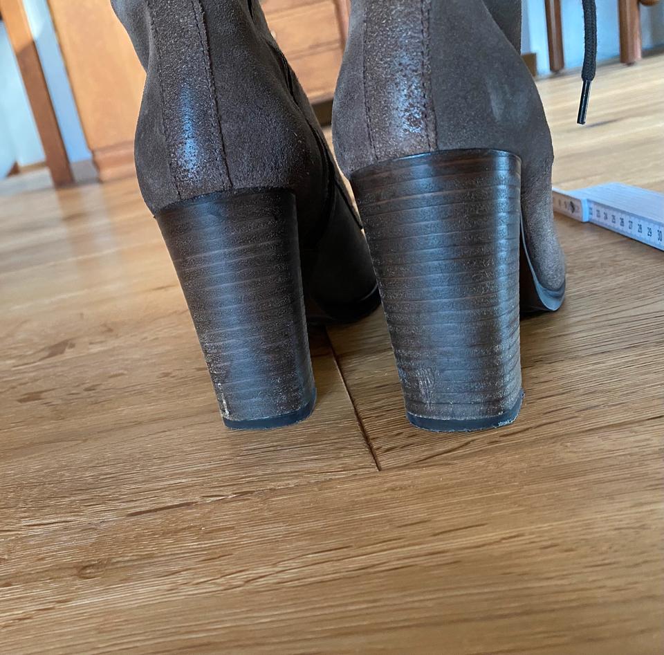 Fantasy Stiefeletten Boots Taupe Gr 37 Schnürstiefeletten in Braunschweig