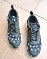 Turnschuhe#Nike#Größe 36.5#Damen#Neuwertig Hessen - Breidenbach (bei Biedenkopf) Vorschau