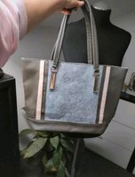 Tasche / Umhängetasche / Handtasche Hessen - Gießen Vorschau