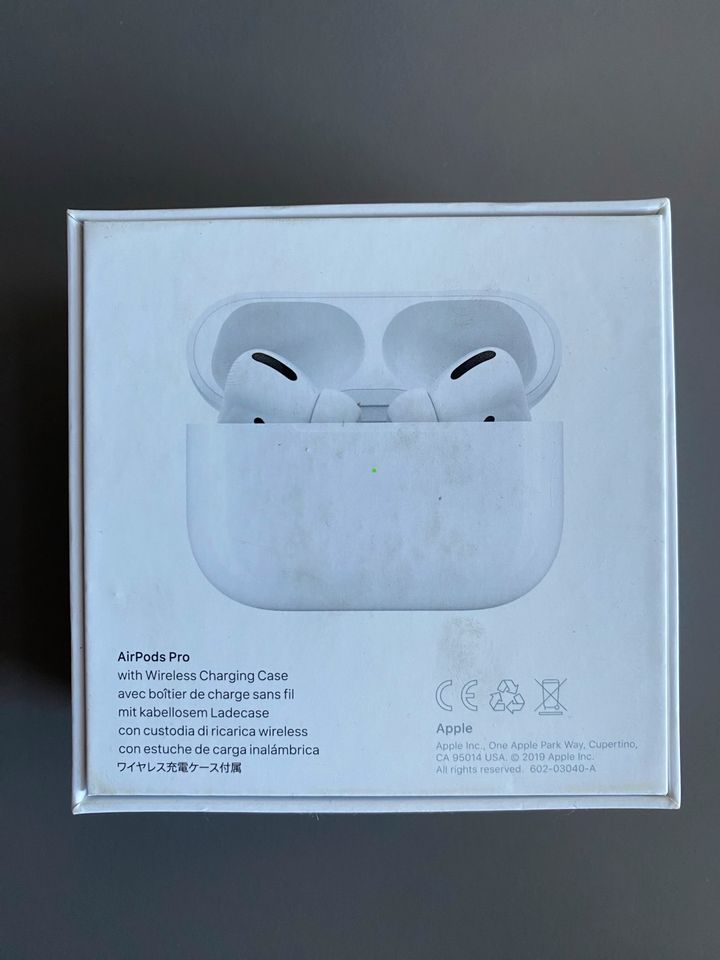 ✅Apple AirPods Pro NUR Wireless Ladecase und OVP wie NEU Case in Köln