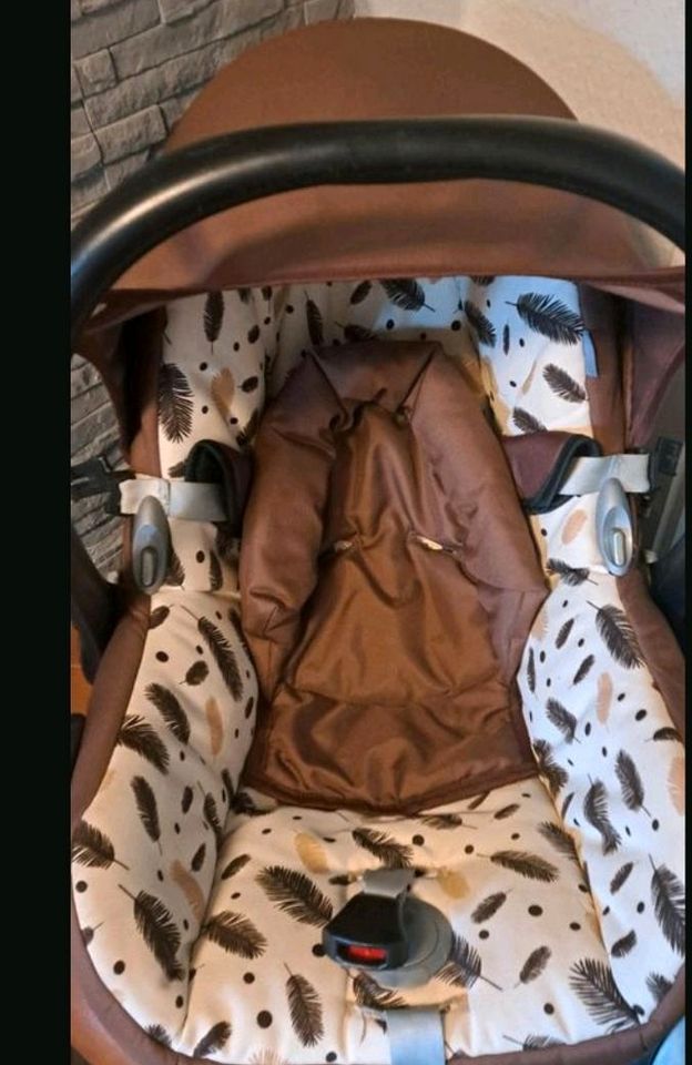 Maxi Cosi x2 mit 1x Isofix in Willingshausen