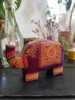 Hippy Leder Spardose Indischer Elefant handbemalt geprägt Kunstha Hessen - Karben Vorschau