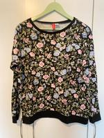 Pullover mit Blumenmuster Hessen - Großkrotzenburg Vorschau