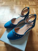 Damen Sandalen mit Keilabsatz Wallis Gr. 37 NEU Bayern - Oberasbach Vorschau