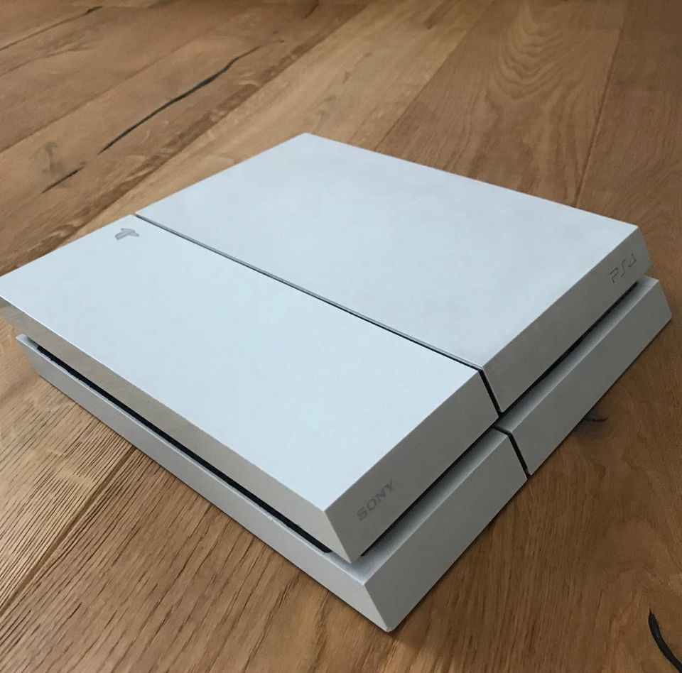 PlayStation 4 (Weiß) in Bedburg