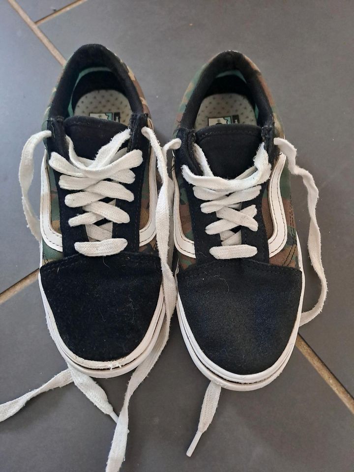 Vans Sneaker Gr. 34 Kinder schwarz tarn camouflage in Breckerfeld