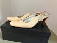 Jil Sander Sling Pump Party Hochzeit Gr.40 hell beige Nordrhein-Westfalen - Willich Vorschau