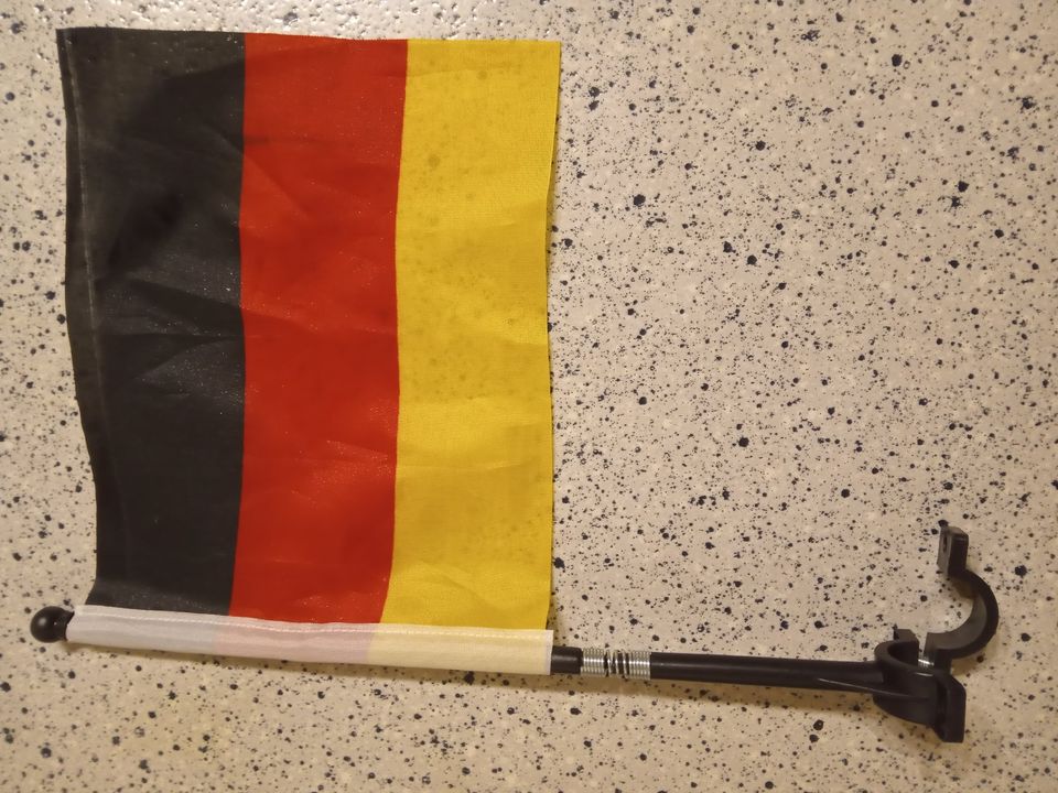 Deutsche Fahne Wimpel Lenkerhalterung Flagge in Baden-Württemberg
