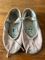 Bloch Leder Ballettschuhe 13C etwa 31 Schläppchen Kreis Pinneberg - Elmshorn Vorschau