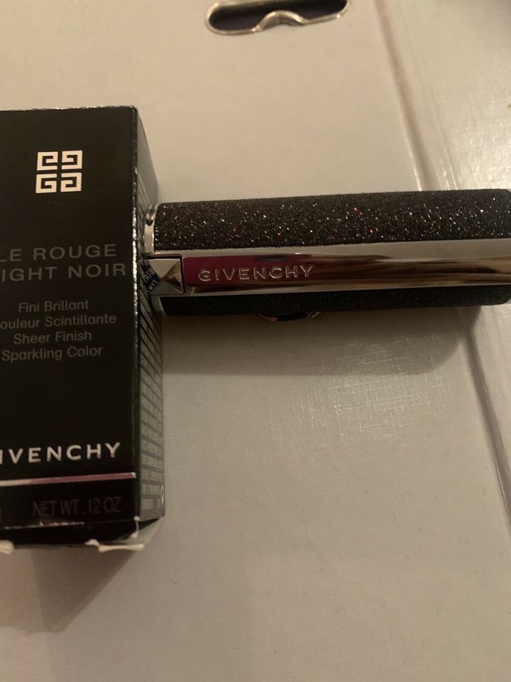 Givenchy lipstick in Hamburg