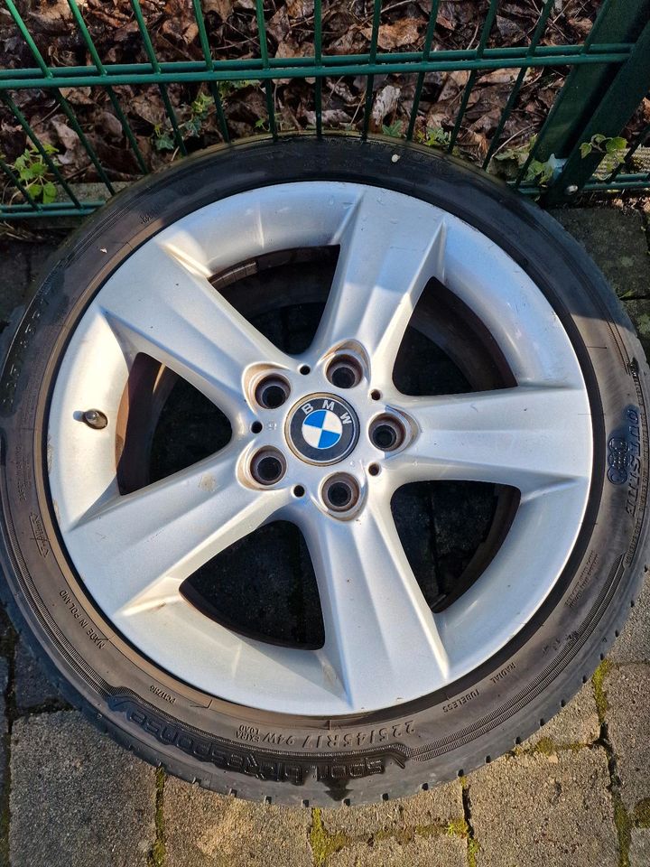 BMW Sommerreifen Leichtmetallfelgen 225/45 R17 in Eching (Kr Freising)