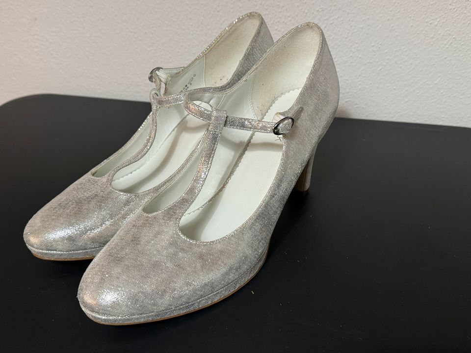 High Heels silber Gr. 44 in Puchheim