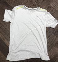 Nike V-Shape Fitness T-Shirt in Weiß, Größe M Düsseldorf - Golzheim Vorschau