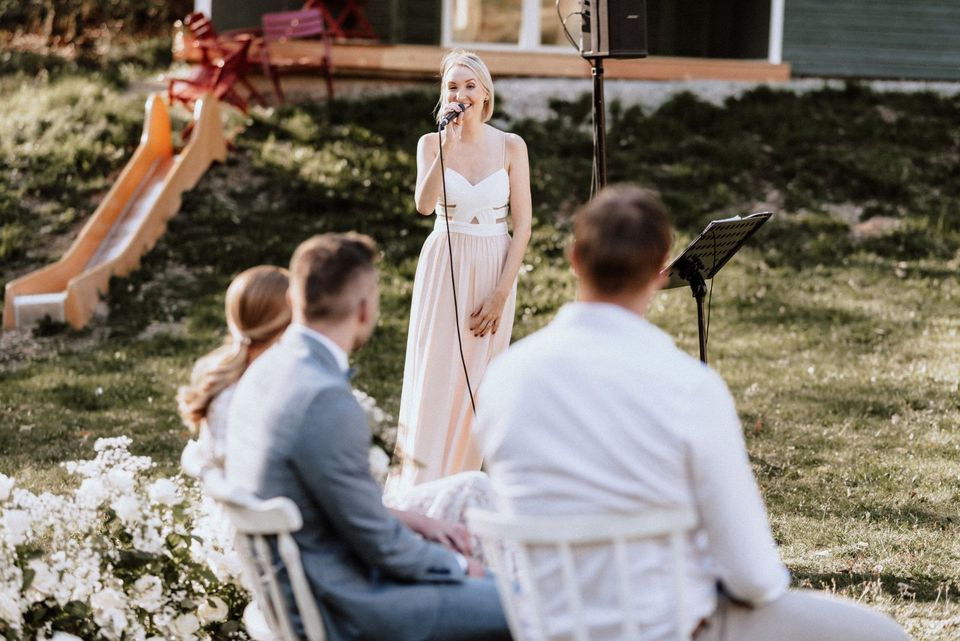 Hochzeitssängerin, Sängerin für eure Hochzeit, Trauung, Feier in Hannover