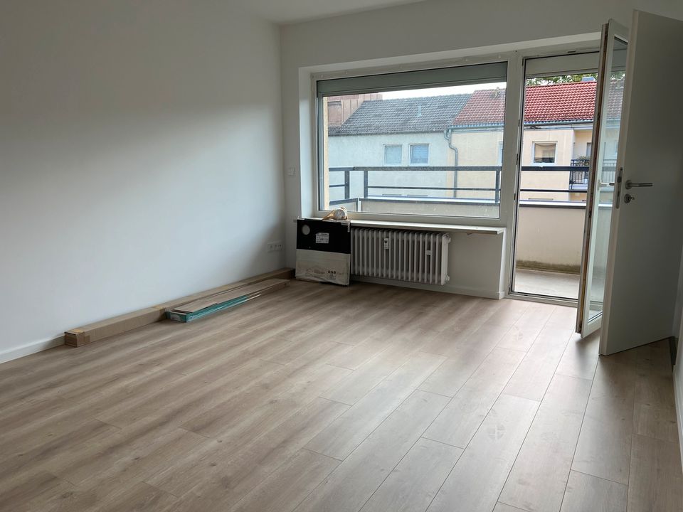 ILIEV IMMOBILIEN: Schön geschnittene & möbllierte 2-Zimmerwohnung mit Südbalkon in SENDLING (fast am HARRAS) in München