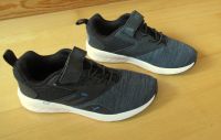 NEUE blaue Kinderturnschuhe Größe 31 Puma softfoam Kr. München - Neubiberg Vorschau