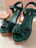MIU MIU ❌ High Heels Sandalen Leder Nieten Holz Plateau 40 NEU Bayern - Memmingen Vorschau