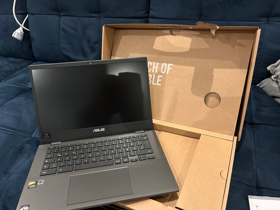 Laptop Chromebook Asus CM1402 in Blankenfelde-Mahlow