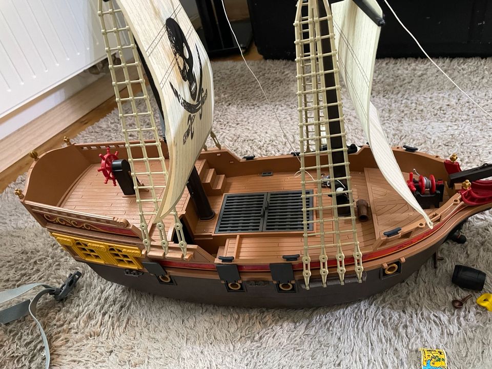 Playmobil Piratenschiff und Insel *Lego* *Duplo* in Falkenstein/Vogtland