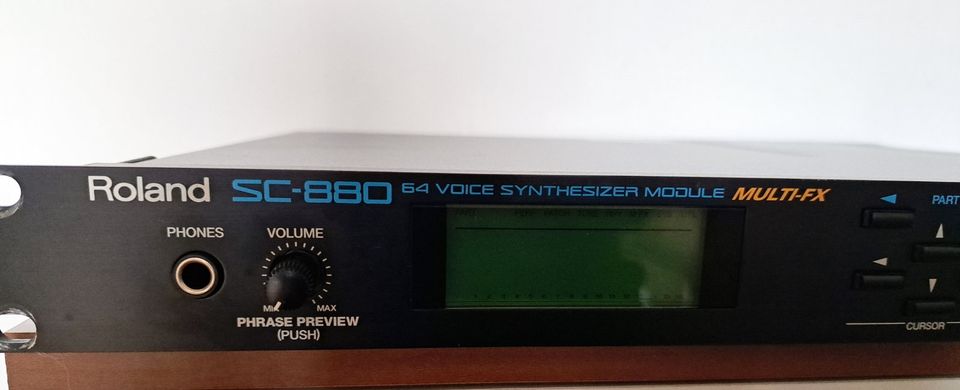 Roland SC-880 64-Voice Multi FX Synthesizer Modul in Cuxhaven