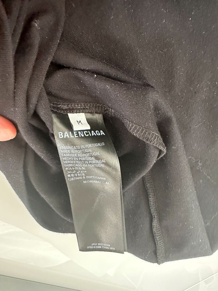 Balenciaga Logo T-Shirt Schwarz in Tönisvorst