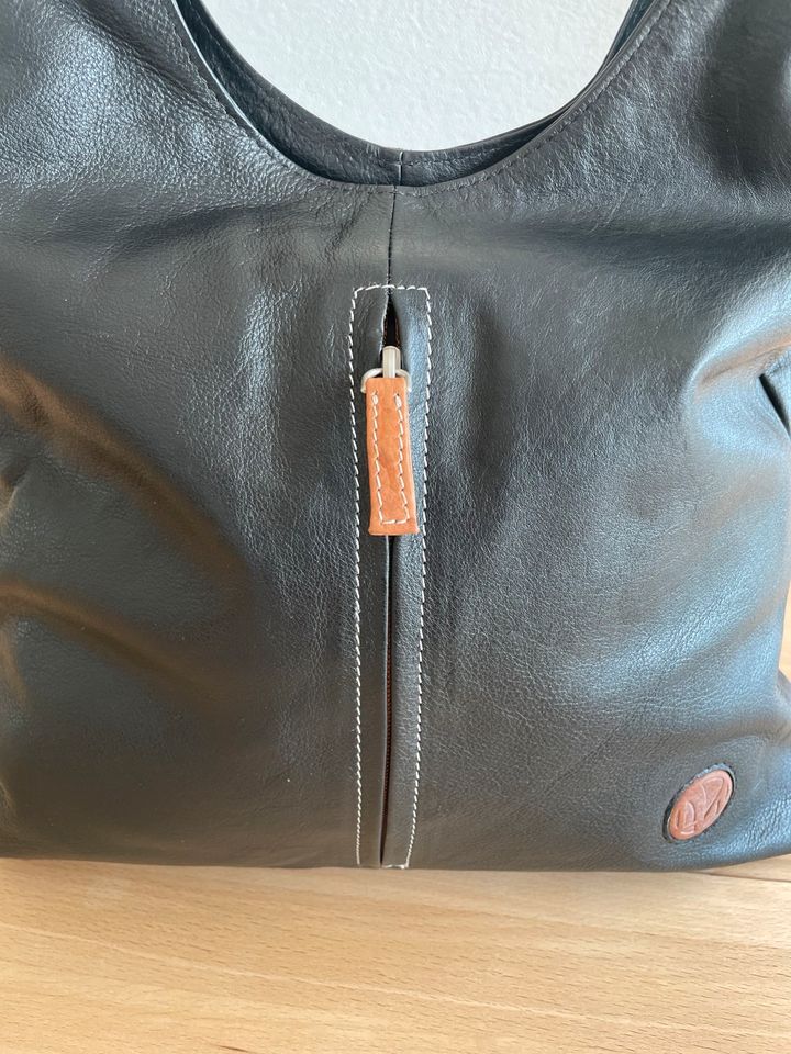 Handtasche Schultertasche echt Leder schwarz braun in Neu Ulm