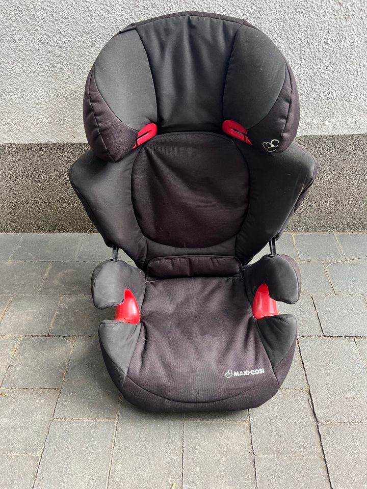 Maxi Cosi Rodi XP Fit in grau schwarz mit Isofix in Georgsmarienhütte