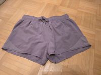 Kurze Sporthose / Laufhose / Wanderhose / Berghose, violett, lila Bayern - Kiefersfelden Vorschau