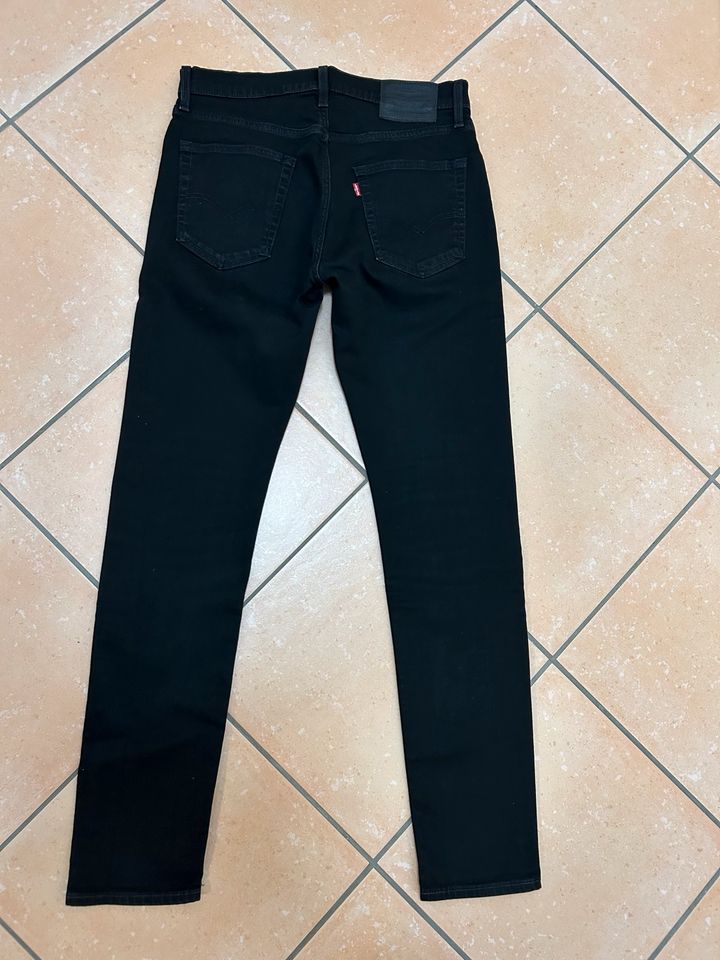 Levis 512 W31/34 Jeans Herren schwarz in Schömberg b. Württ