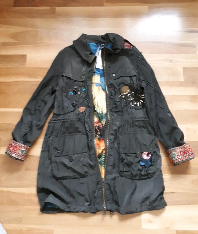 ❣️ DESIGUAL Jacke Parker in Gr. 36 / S Oliv / Khaki Stickerei  ❣️ in Ilmmünster