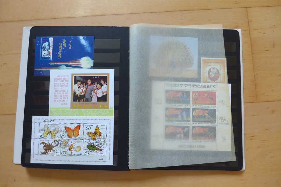 Briefmarkenalbum 84 Blocks Korea in Adorf-Vogtland