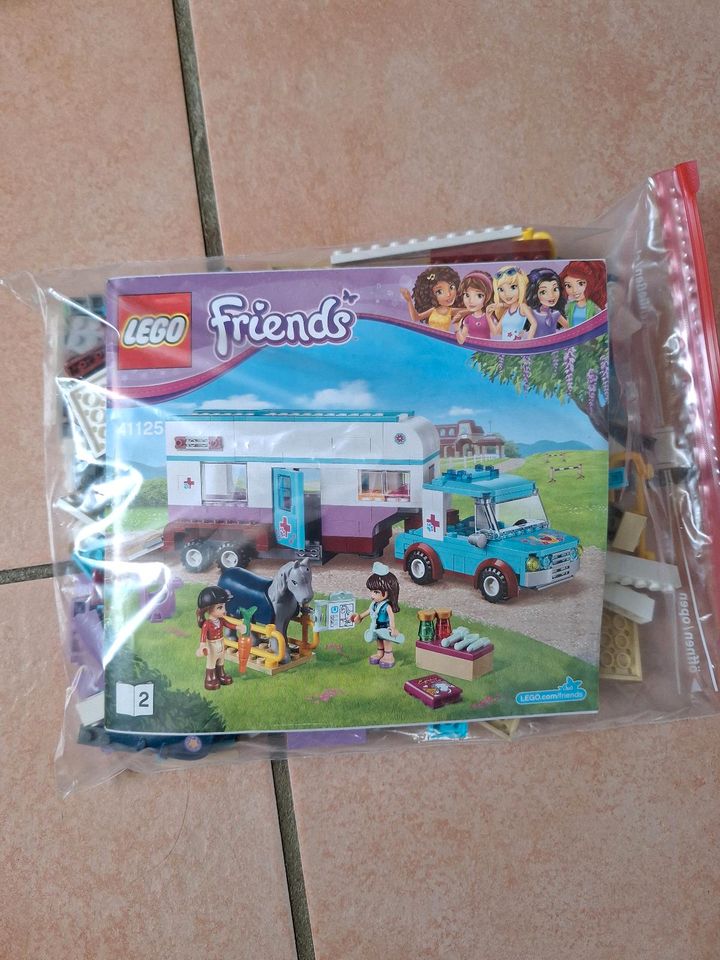 Lego Friends Sets + Zusatzlego auch von Lego Friends in Nisterau