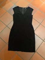 H&M Kleid schwarz Gr. 42 Hessen - Wehretal Vorschau