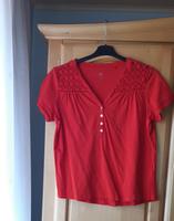 Shirt mit Blumenspitze rot Gr. M Bayern - Hemau Vorschau
