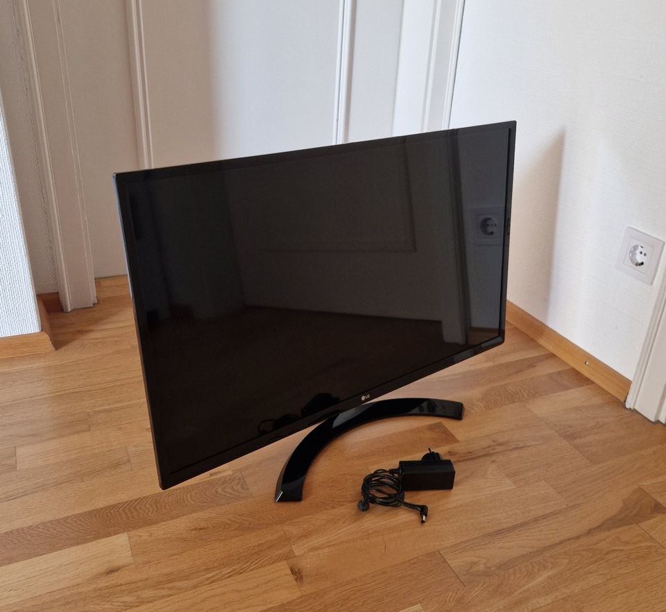 LG 32" Zoll Monitor / Bildschirm 32MP58HQ-P Full-HD IPS LED HDMI in Singen