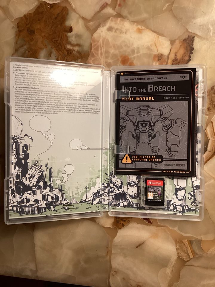 Into the Breach Nintendo Switch in Neunkirchen-Seelscheid