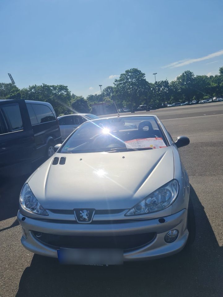 PEUGEOT 206 PC CABRIO in Essen