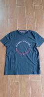 Tommy Hilfiger T-Shirt Herren Blau Größe L Slim fit Neuwertig Berlin - Treptow Vorschau